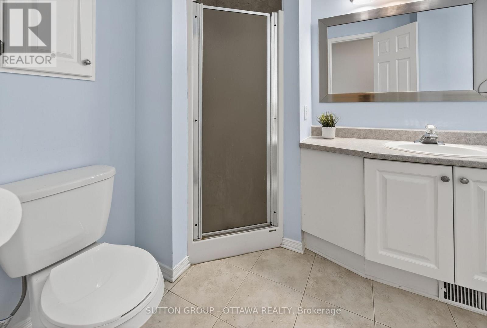 Photo 20 of 59 Thornbury Crescent, Ottawa ON