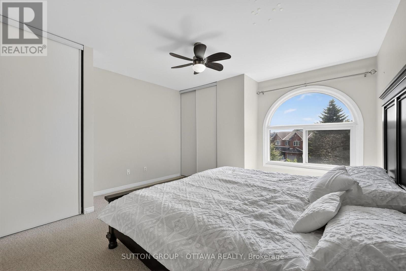 Photo 24 of 59 Thornbury Crescent, Ottawa ON