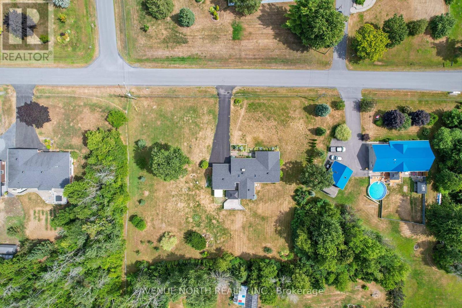 Photo 33 of 5514 Poplar Avenue, South Stormont ON