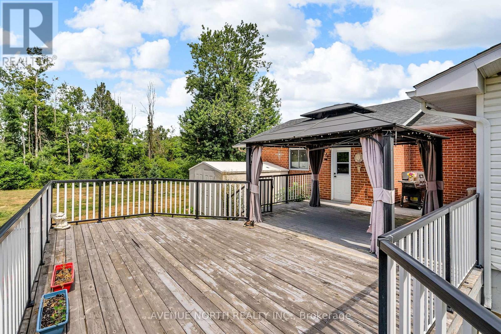 Photo 34 of 5514 Poplar Avenue, South Stormont ON