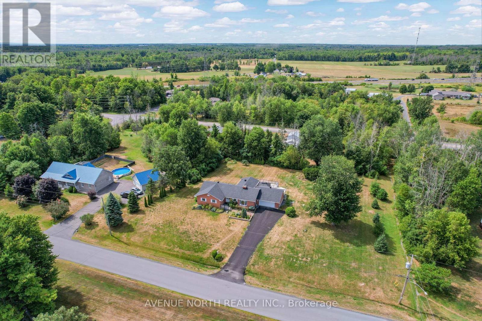 Photo 39 of 5514 Poplar Avenue, South Stormont ON