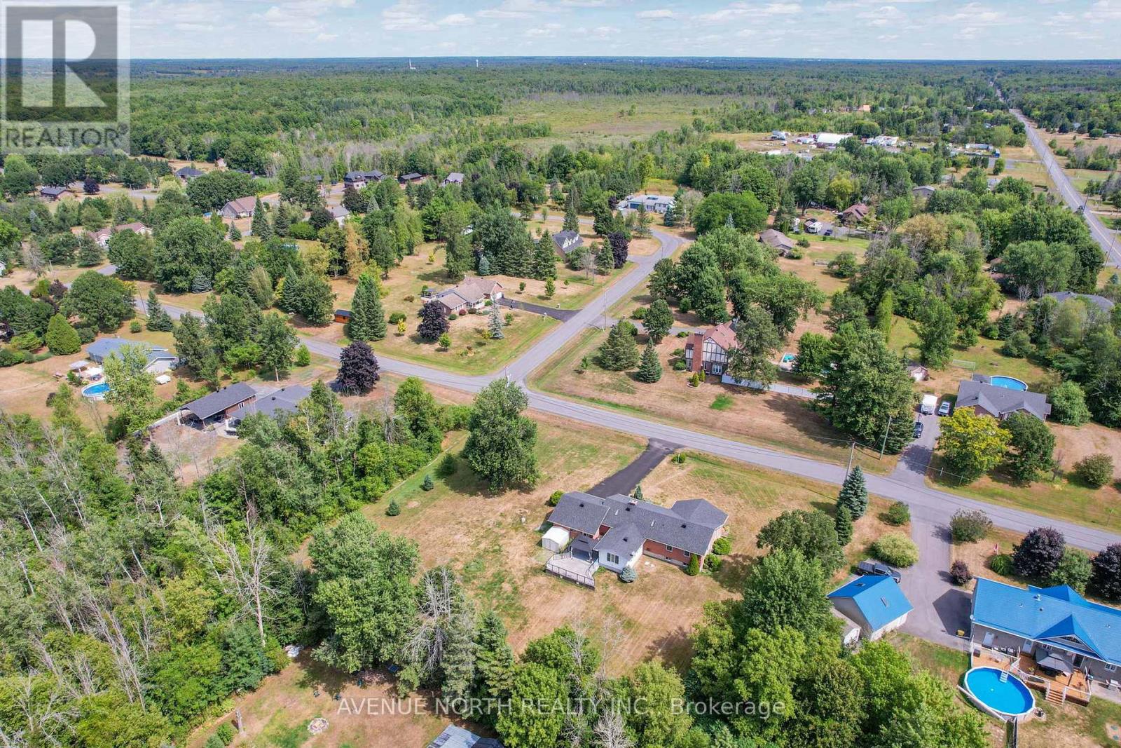 Photo 41 of 5514 Poplar Avenue, South Stormont ON