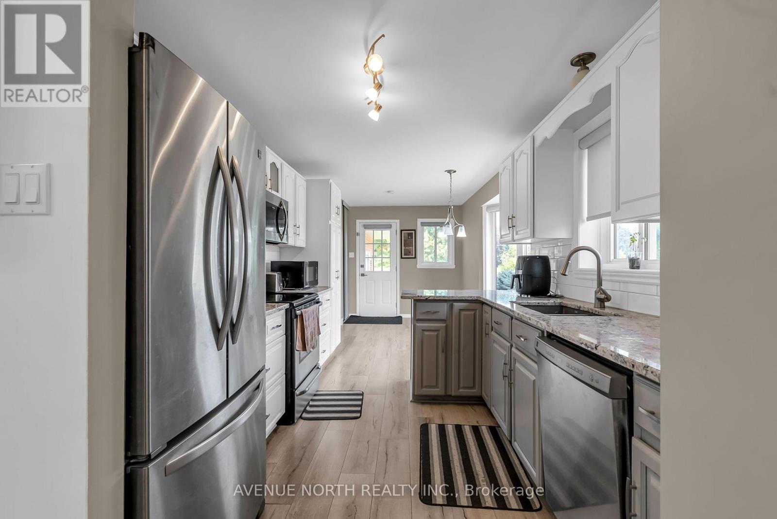 Photo 7 of 5514 Poplar Avenue, South Stormont ON