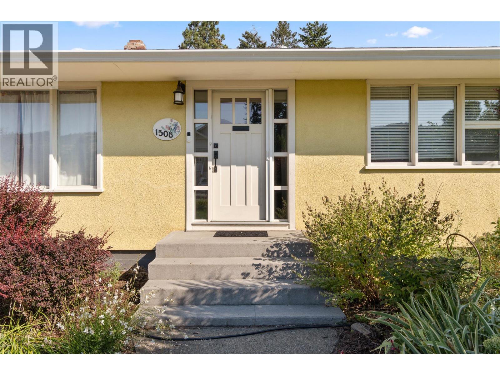 Photo 2 of 1308 Dominion Crescent Lot 21, Kamloops BC