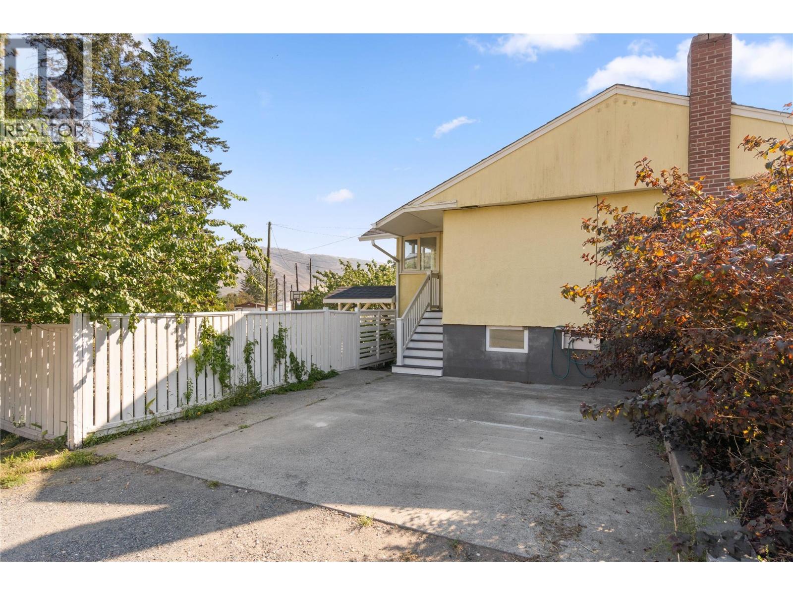 Photo 4 of 1308 Dominion Crescent Lot 21, Kamloops BC