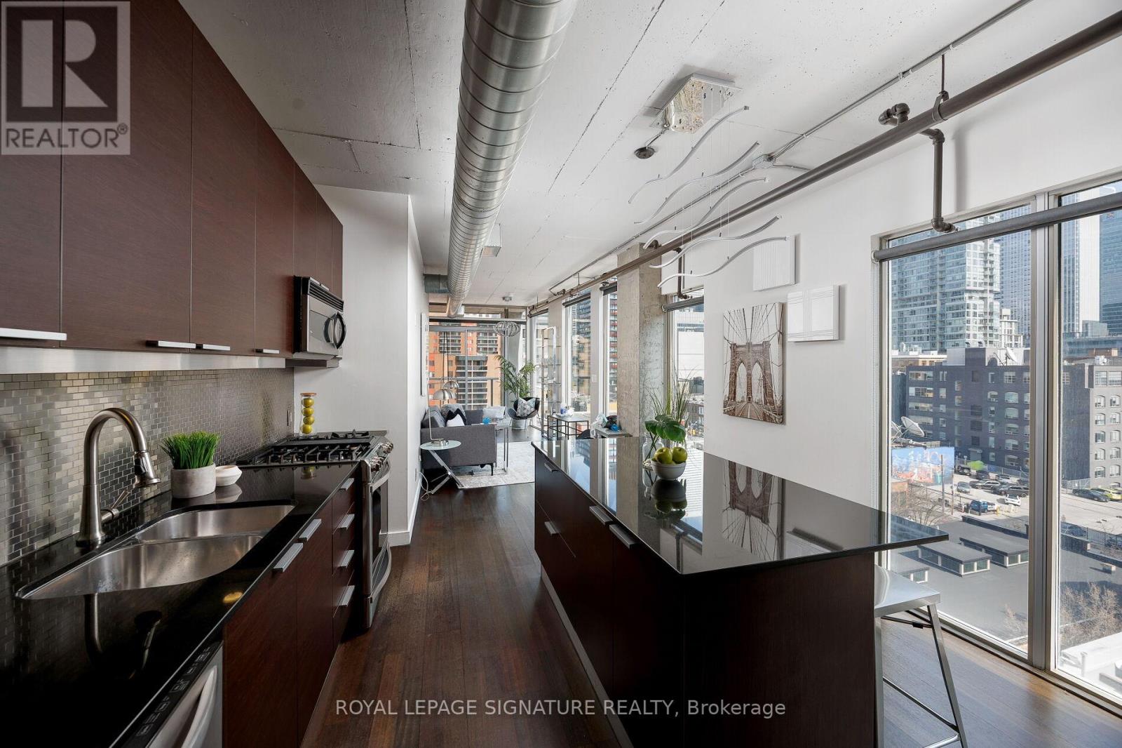 Photo 13 of 801 169 John Street, Toronto ON