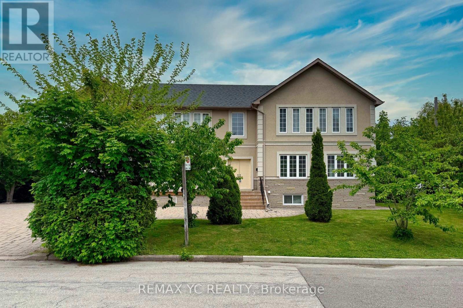 Photo 1 of 18 Mullet Road, Toronto ON