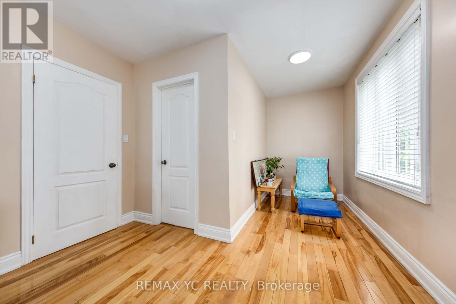 Photo 22 of 18 Mullet Road, Toronto ON
