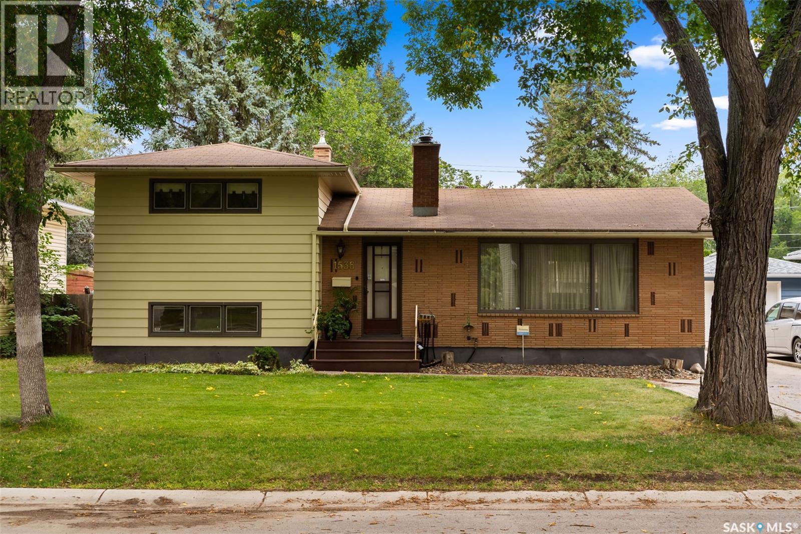 Photo 1 of 1536 Uhrich Avenue, Regina SK