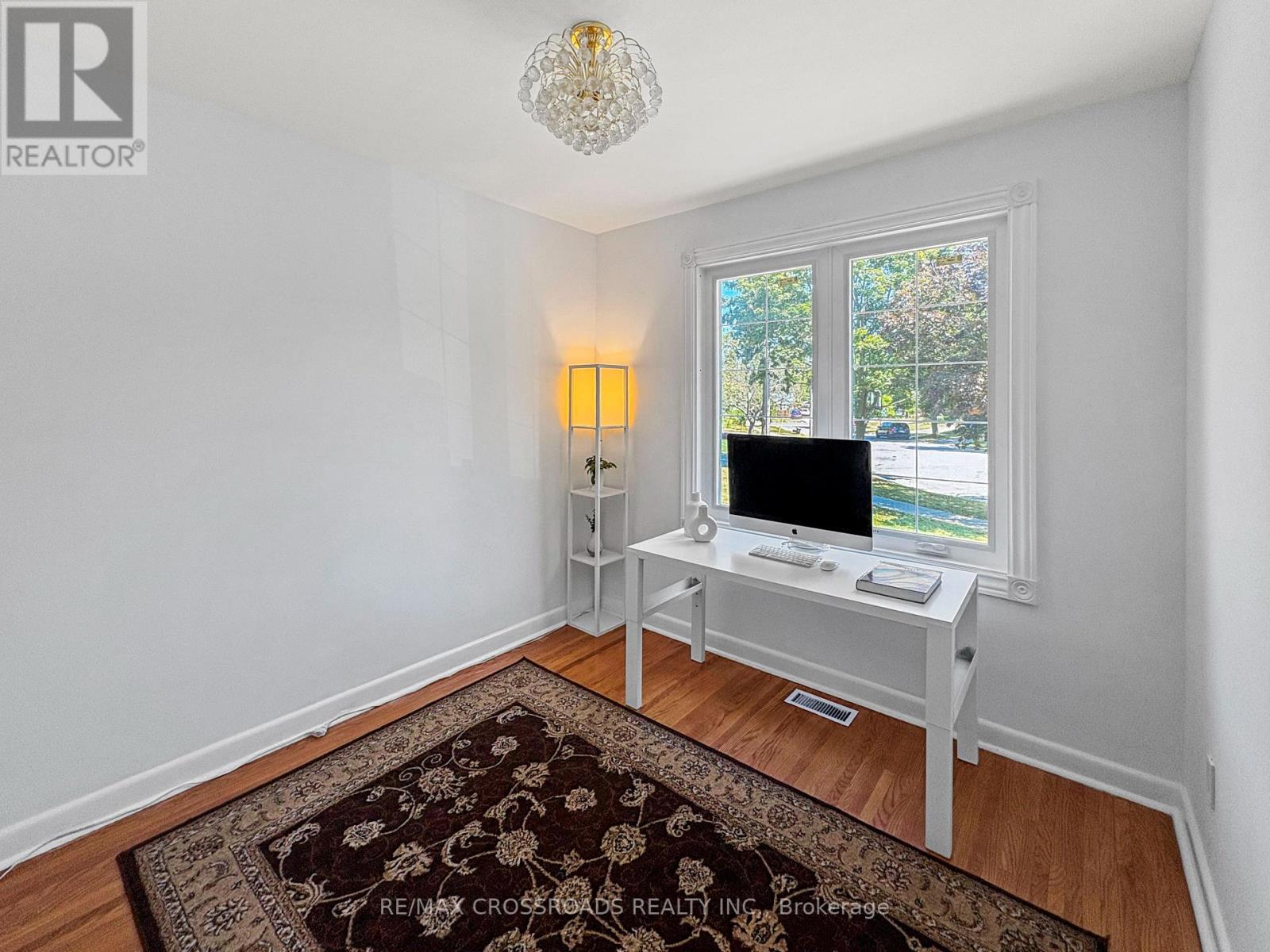 Photo 14 of 46 Ronway Crescent, Toronto ON