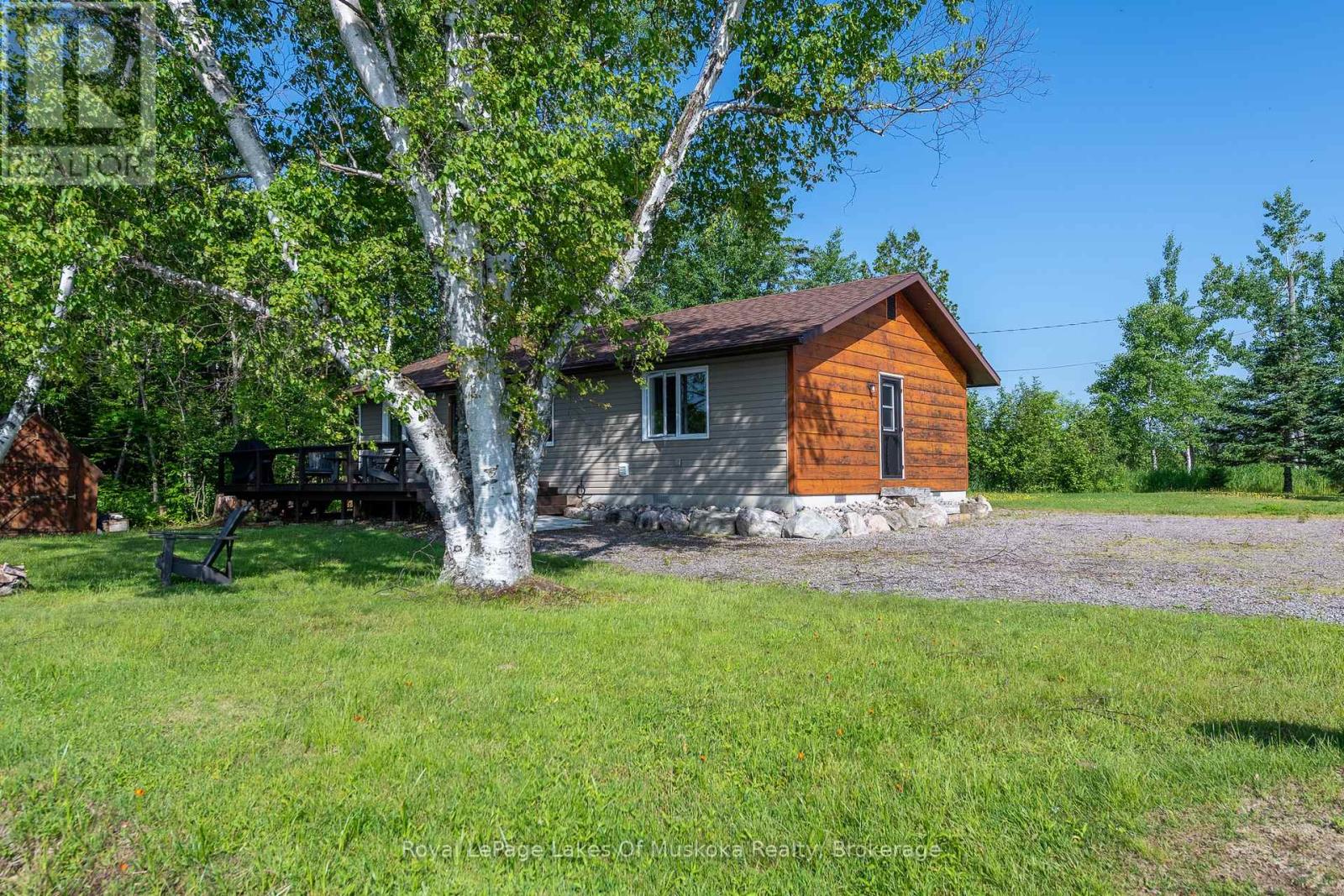 Photo 22 of 3105 520 Highway, Magnetawan ON