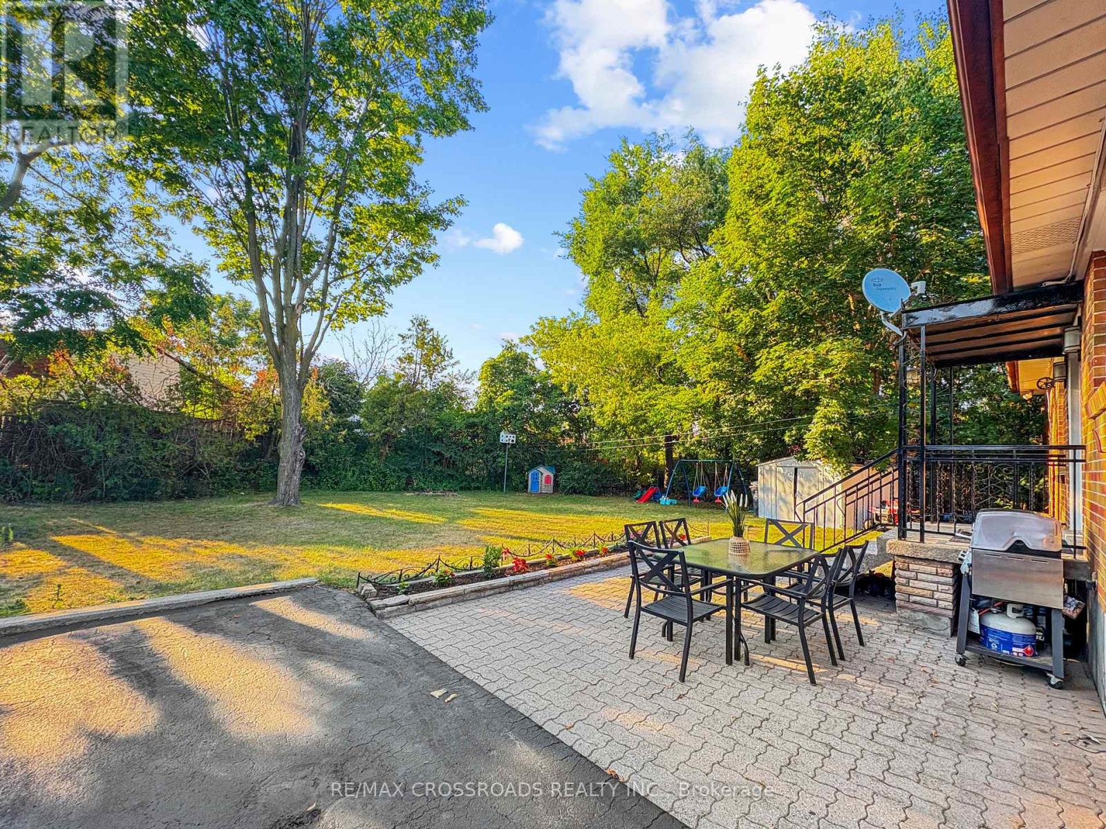 Photo 38 of 46 Ronway Crescent, Toronto ON