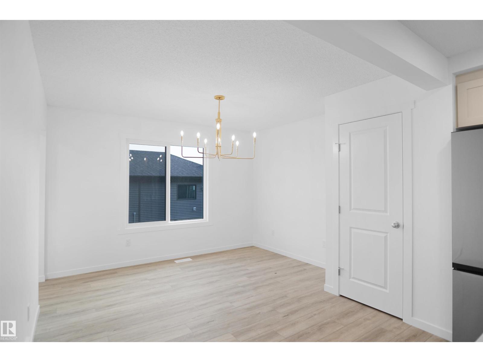 Photo 14 of 1277 Keswick Dr Sw, Edmonton AB