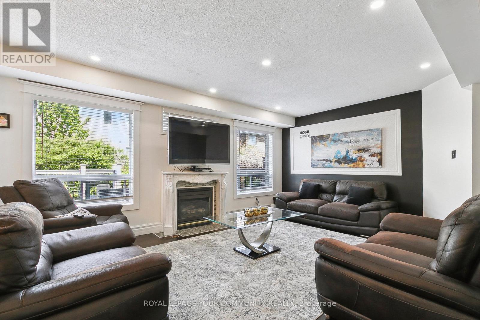 Photo 15 of 10 Greenhalf Drive, Ajax ON