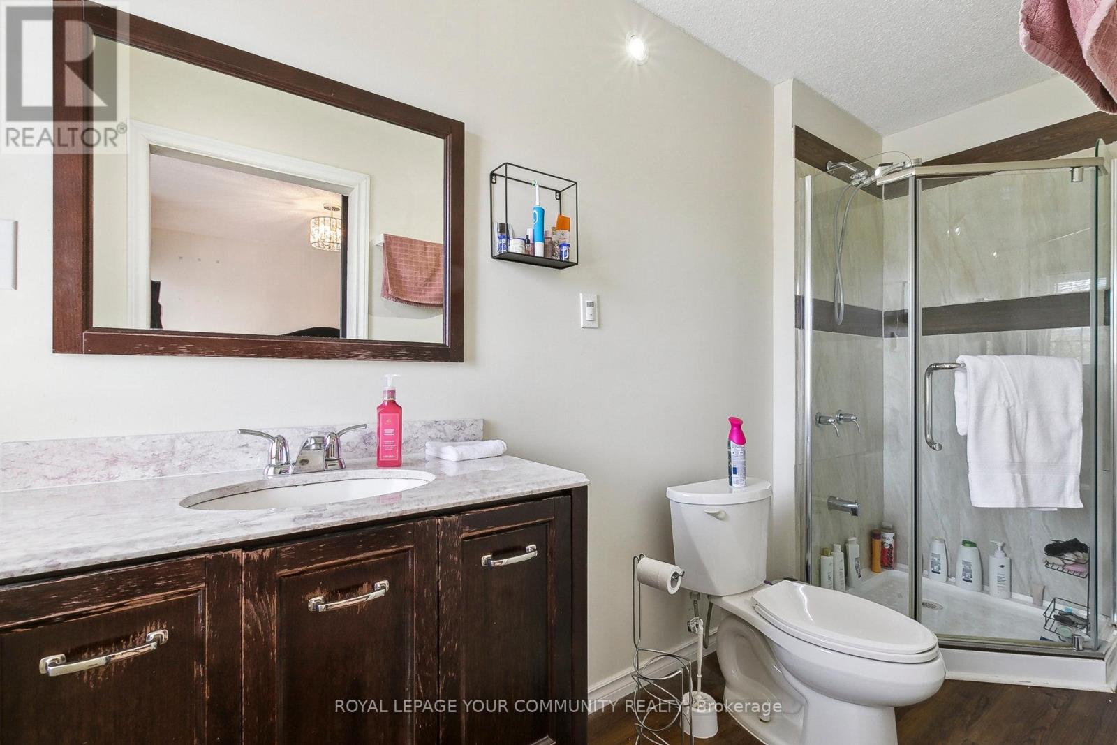 Photo 29 of 10 Greenhalf Drive, Ajax ON