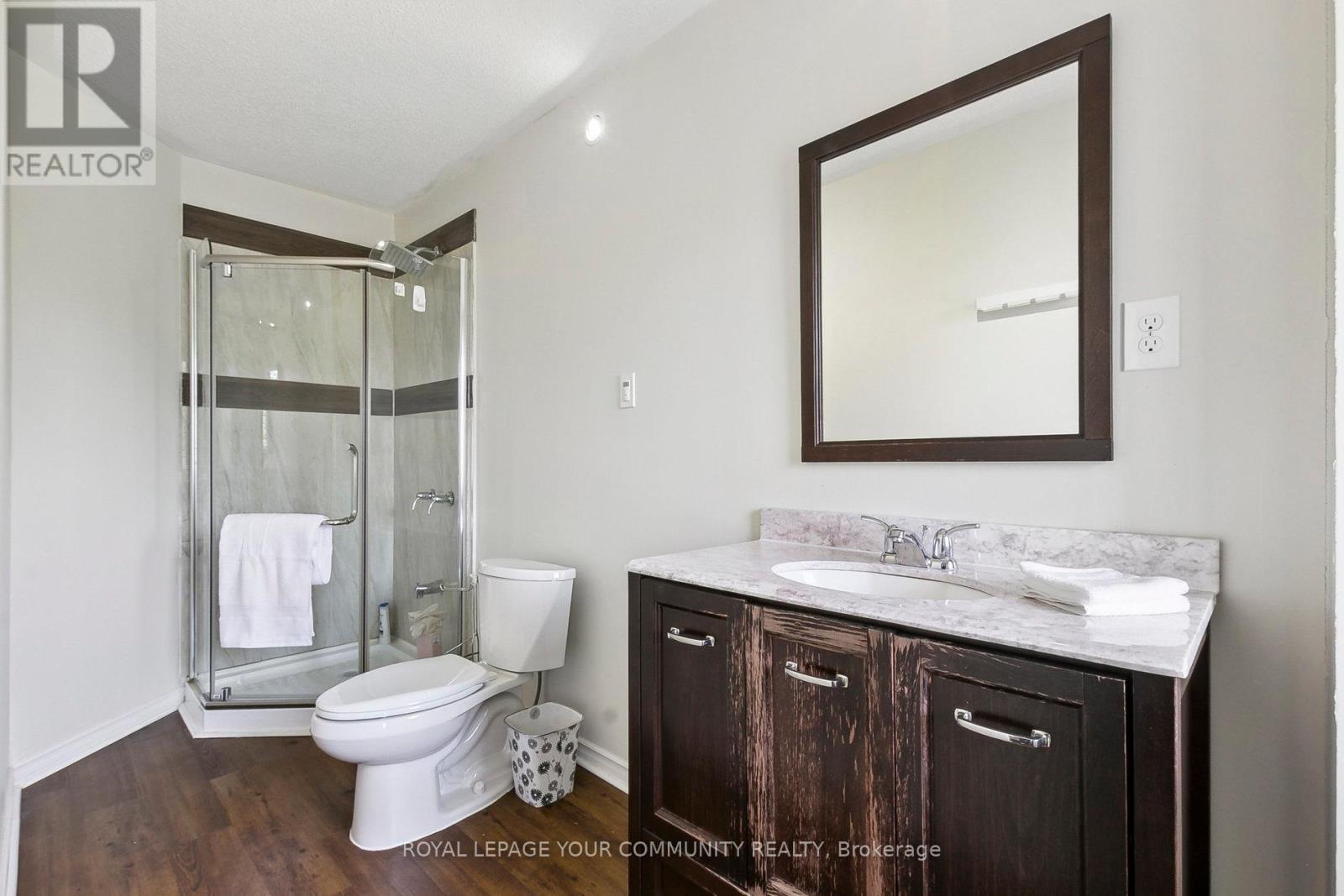 Photo 32 of 10 Greenhalf Drive, Ajax ON