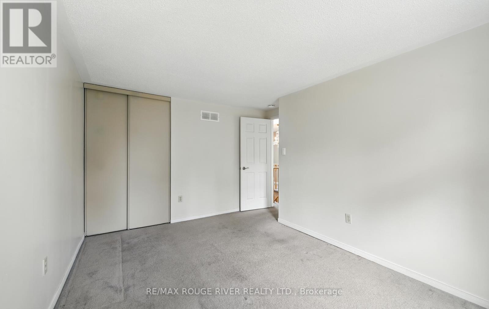 Photo 25 of 575 Dunrobin Court, Oshawa ON