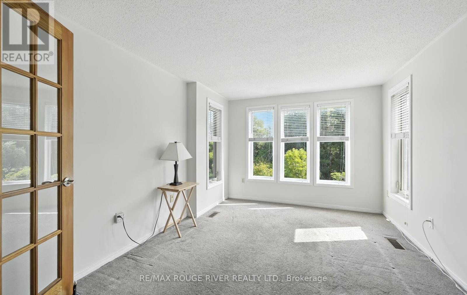 Photo 26 of 575 Dunrobin Court, Oshawa ON