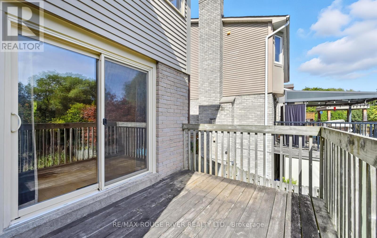 Photo 35 of 575 Dunrobin Court, Oshawa ON