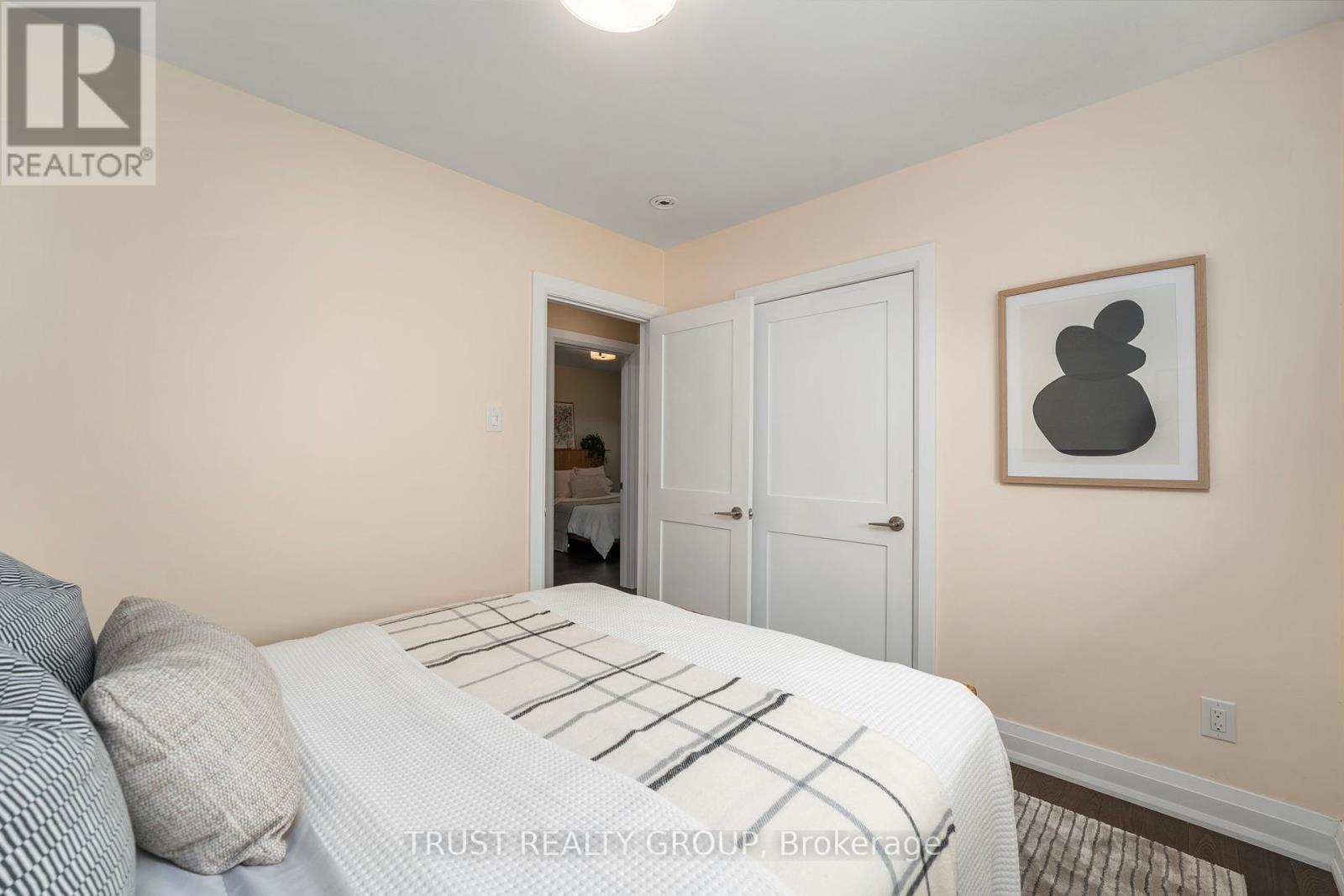 Photo 28 of 18 Deanecrest Road, Toronto ON