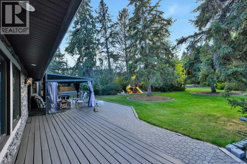 Photo 8 of 9 Cronquist Close, Red Deer AB