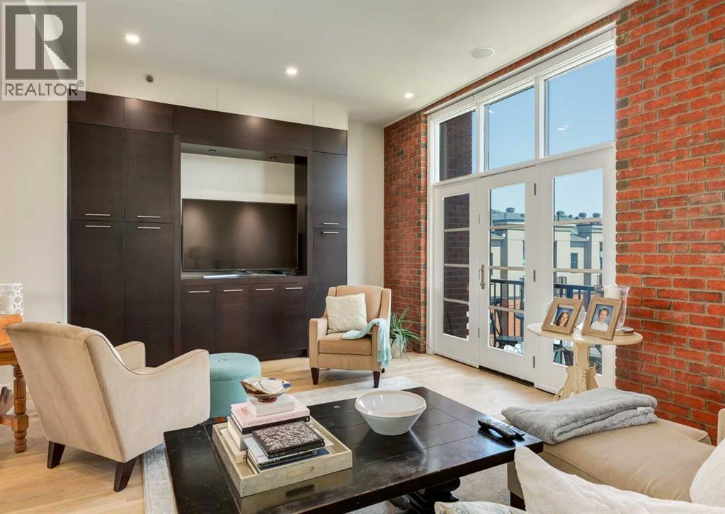 Photo 7 of 113 Aspen Meadows Hill Sw, Calgary AB