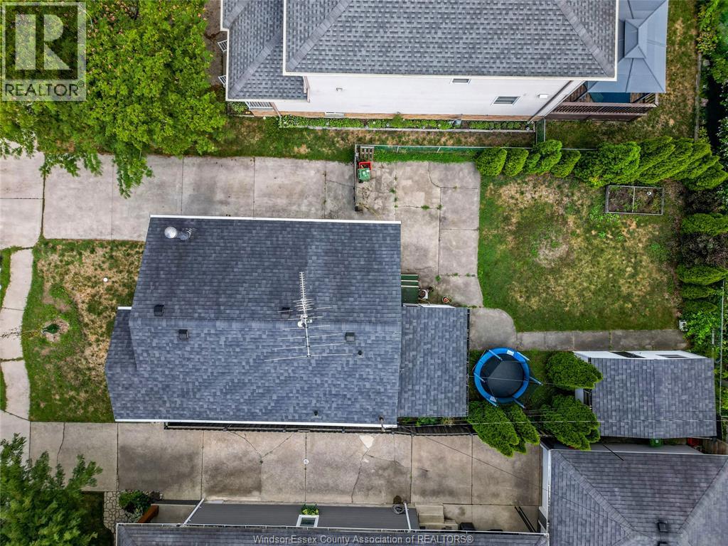 Photo 38 of 1124 St Louis, Windsor ON