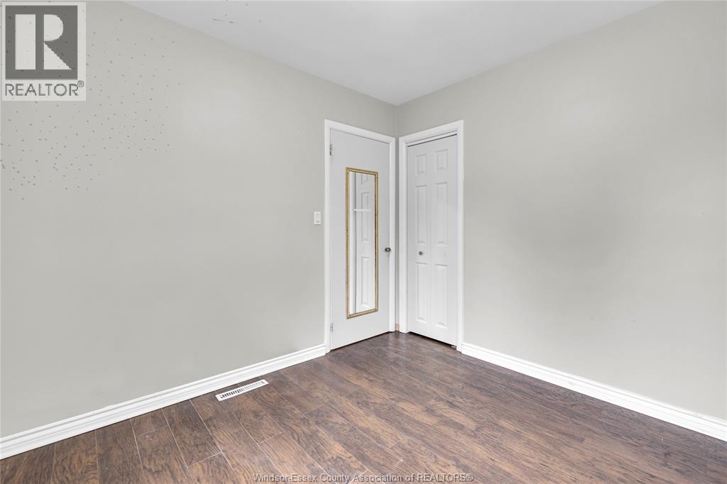 Photo 17 of 1124 St Louis, Windsor ON