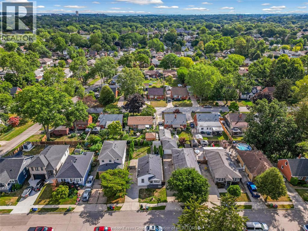 Photo 32 of 1124 St Louis, Windsor ON