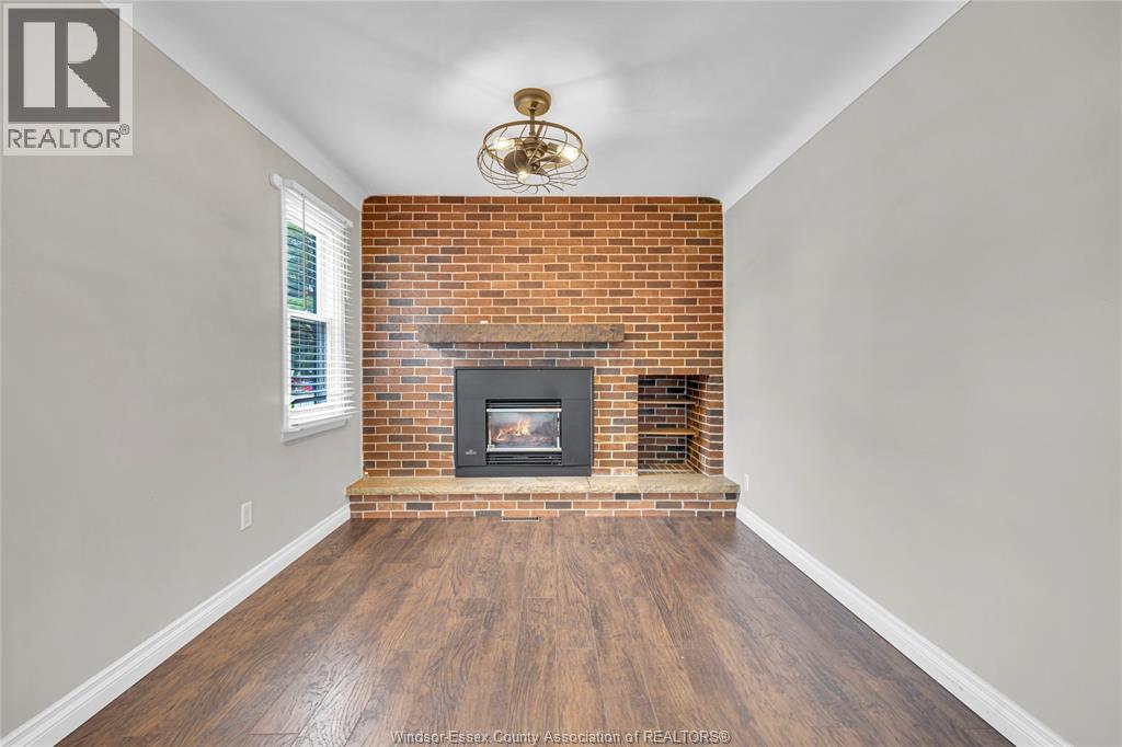 Photo 9 of 1124 St Louis, Windsor ON