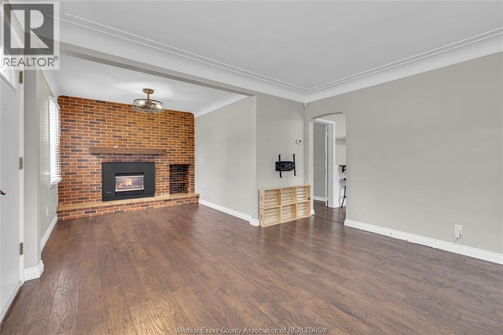 Photo 8 of 1124 St Louis, Windsor ON