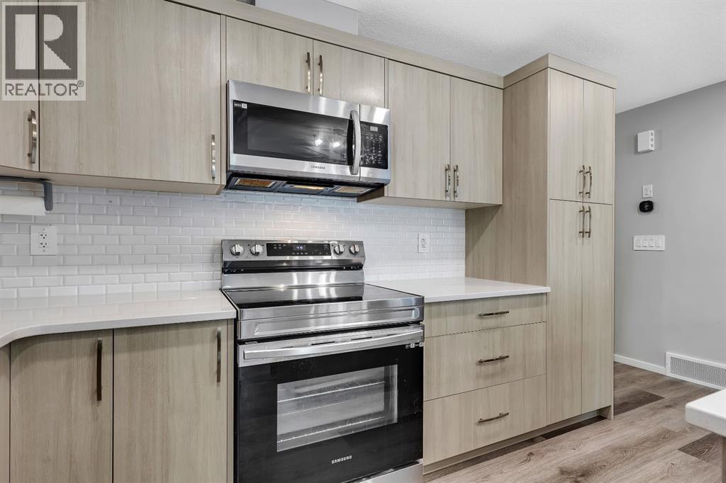 Photo 9 of 329 Windbury Road Sw, Airdrie AB
