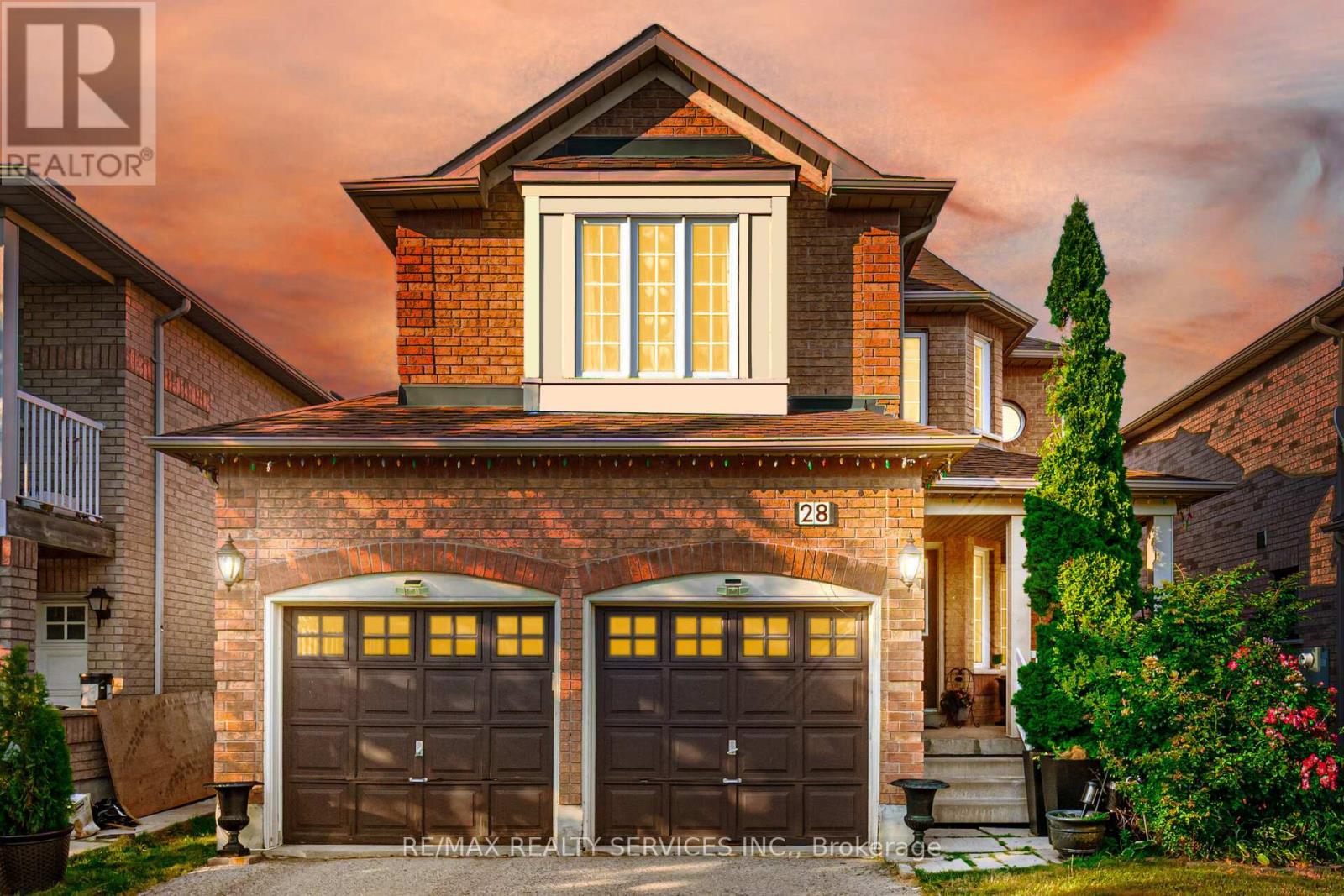 Photo 1 of 28 Fallstar Crescent, Brampton ON