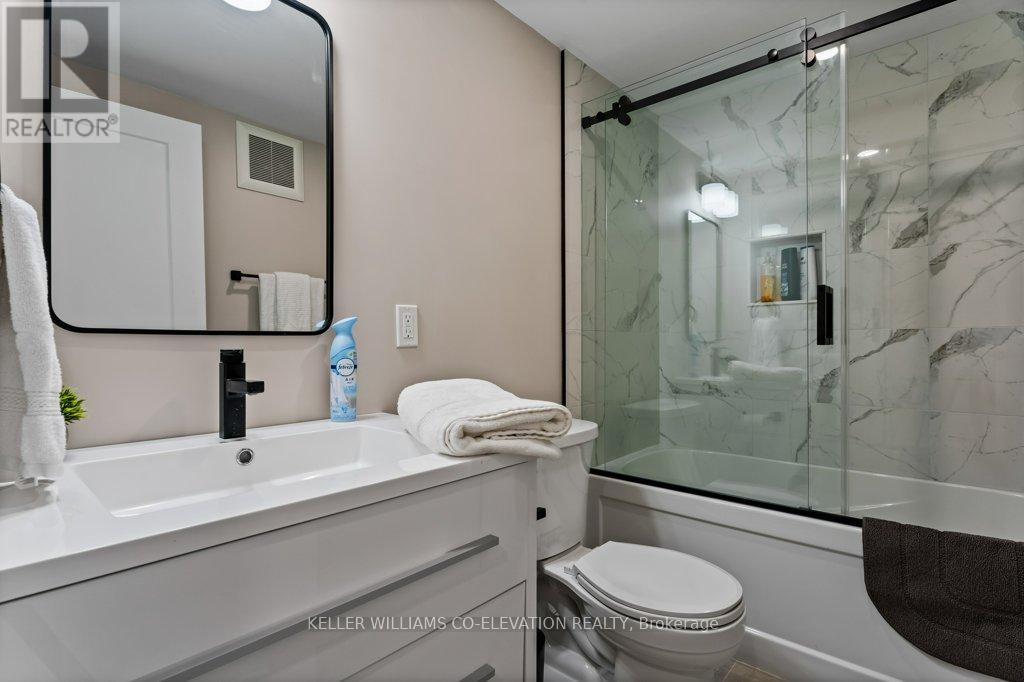 Photo 25 of 493 Crosby Avenue, Burlington ON