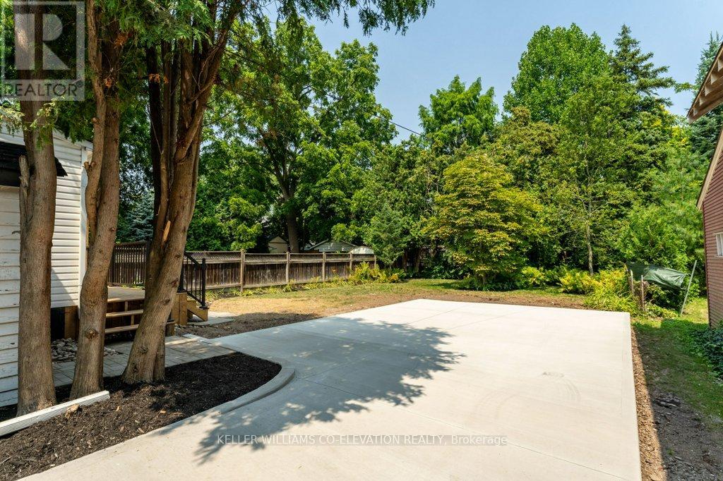Photo 27 of 493 Crosby Avenue, Burlington ON