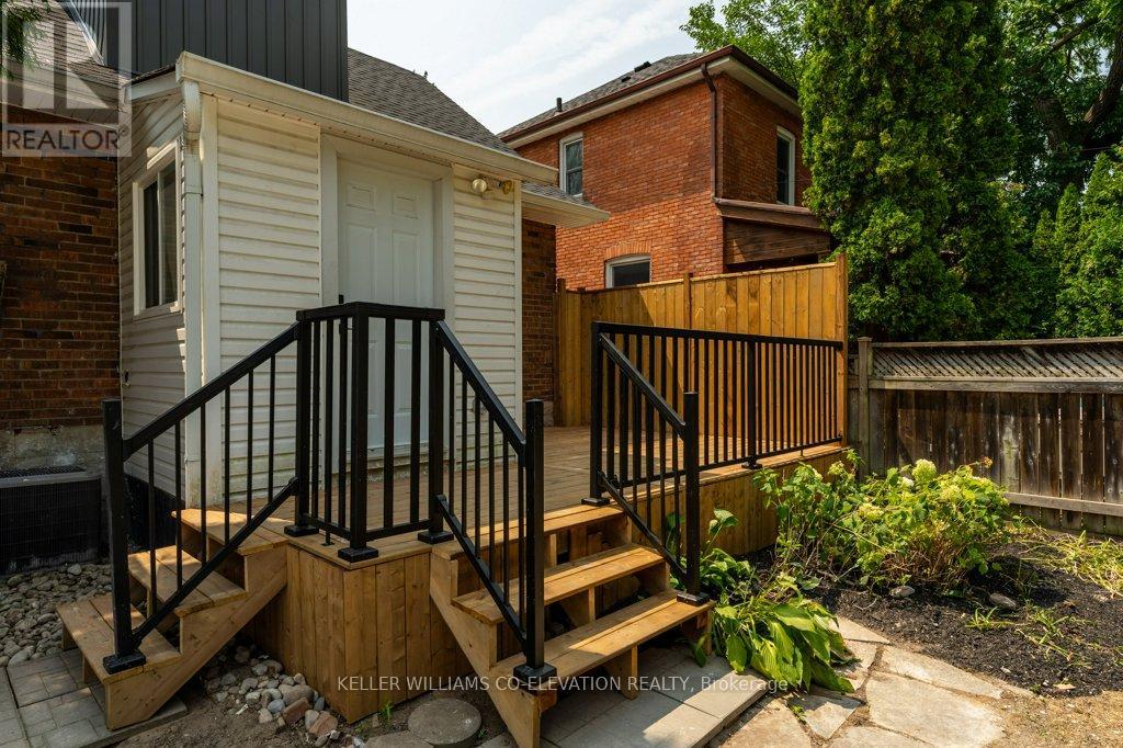 Photo 34 of 493 Crosby Avenue, Burlington ON