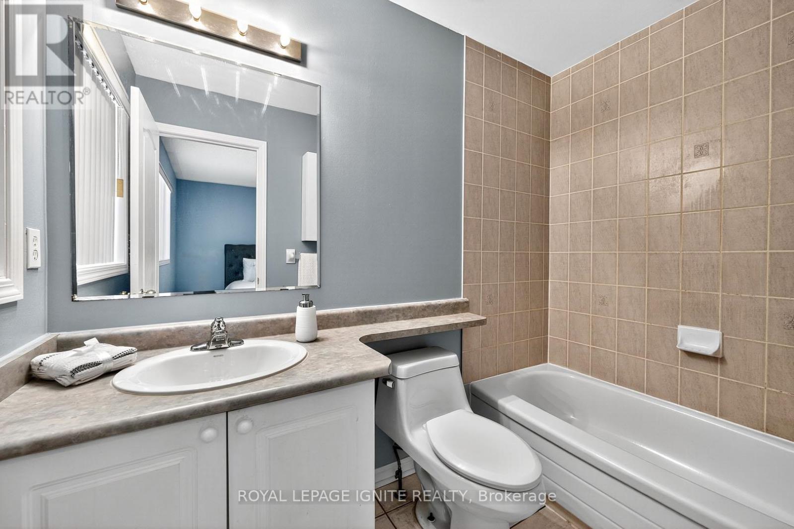 Photo 21 of 74 Dwyer Drive, Brampton ON