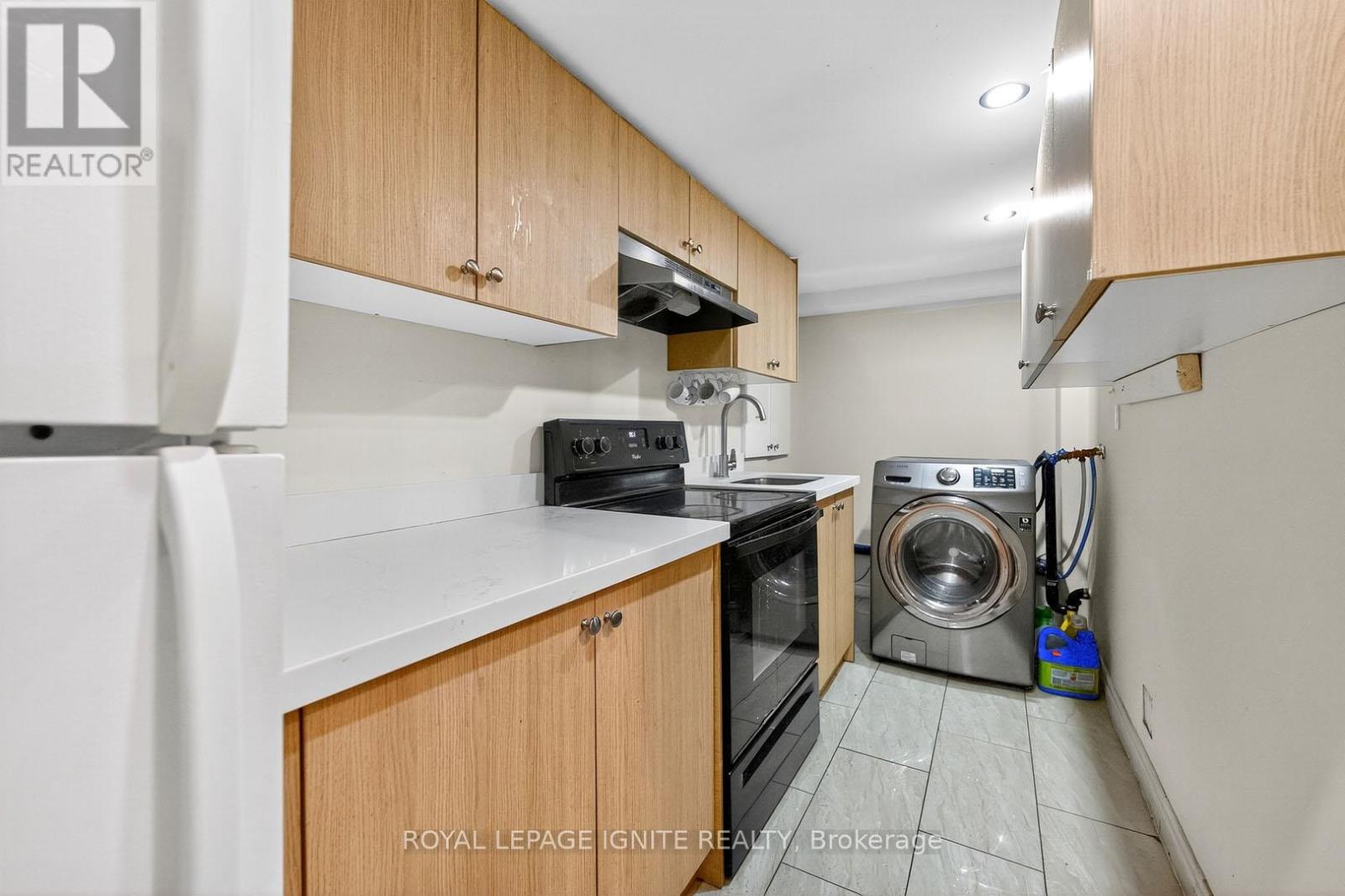 Photo 26 of 74 Dwyer Drive, Brampton ON