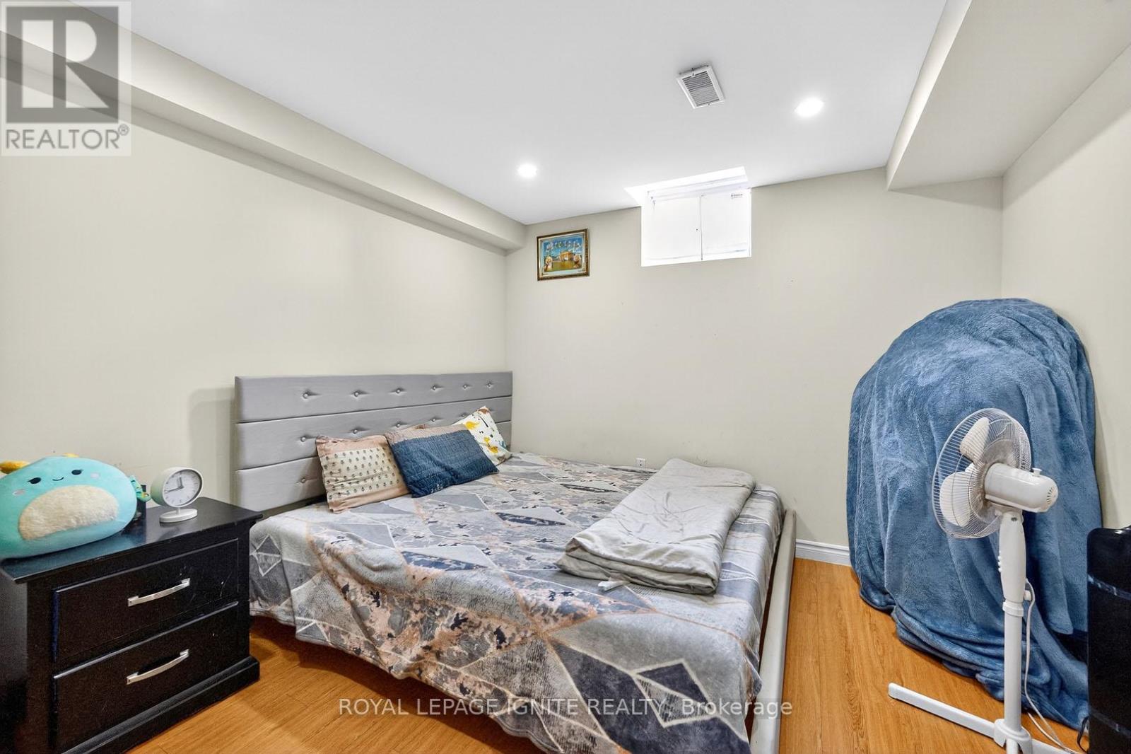 Photo 28 of 74 Dwyer Drive, Brampton ON