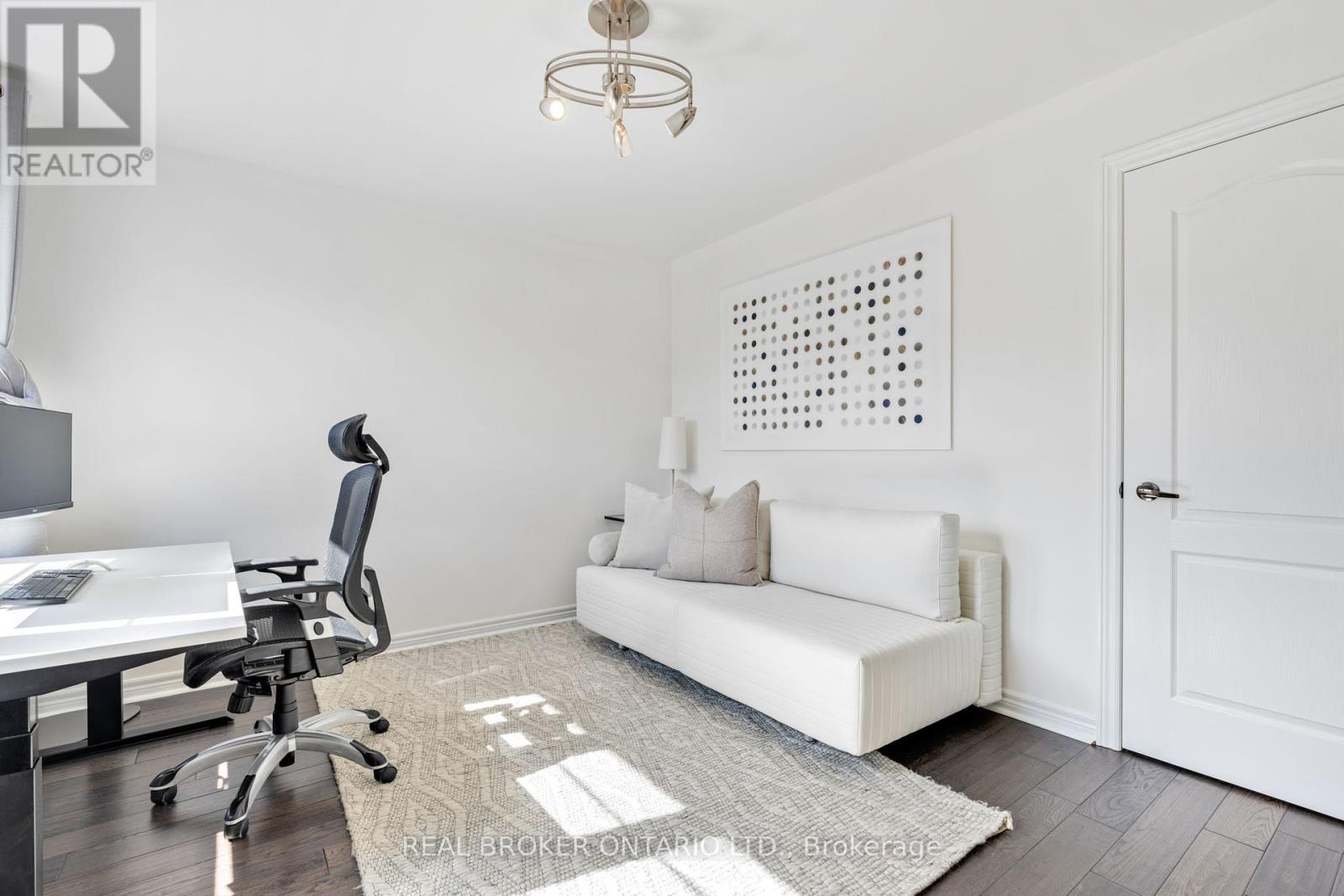 Photo 44 of 4 Mugford Crescent E, Brampton ON