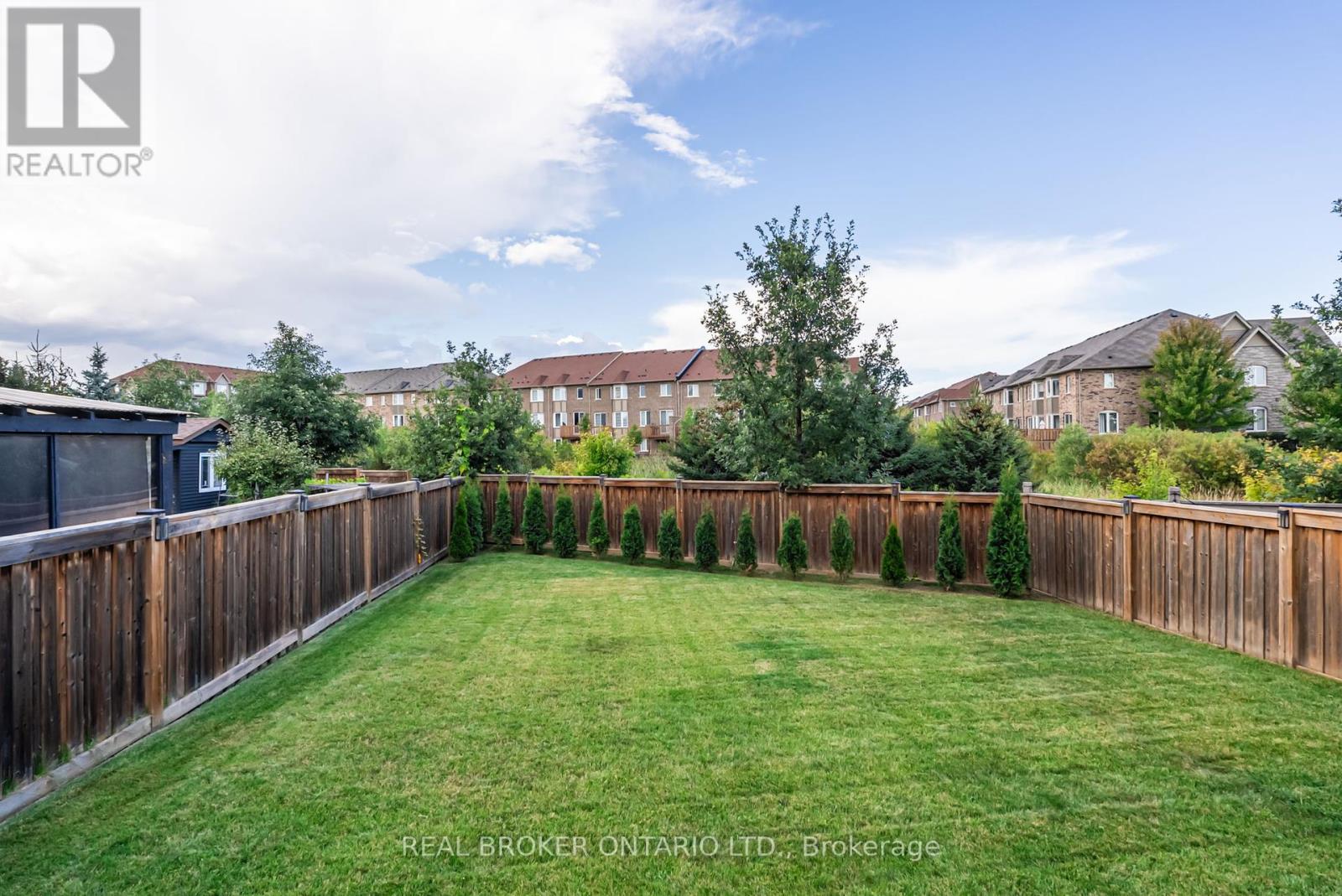 Photo 46 of 4 Mugford Crescent E, Brampton ON