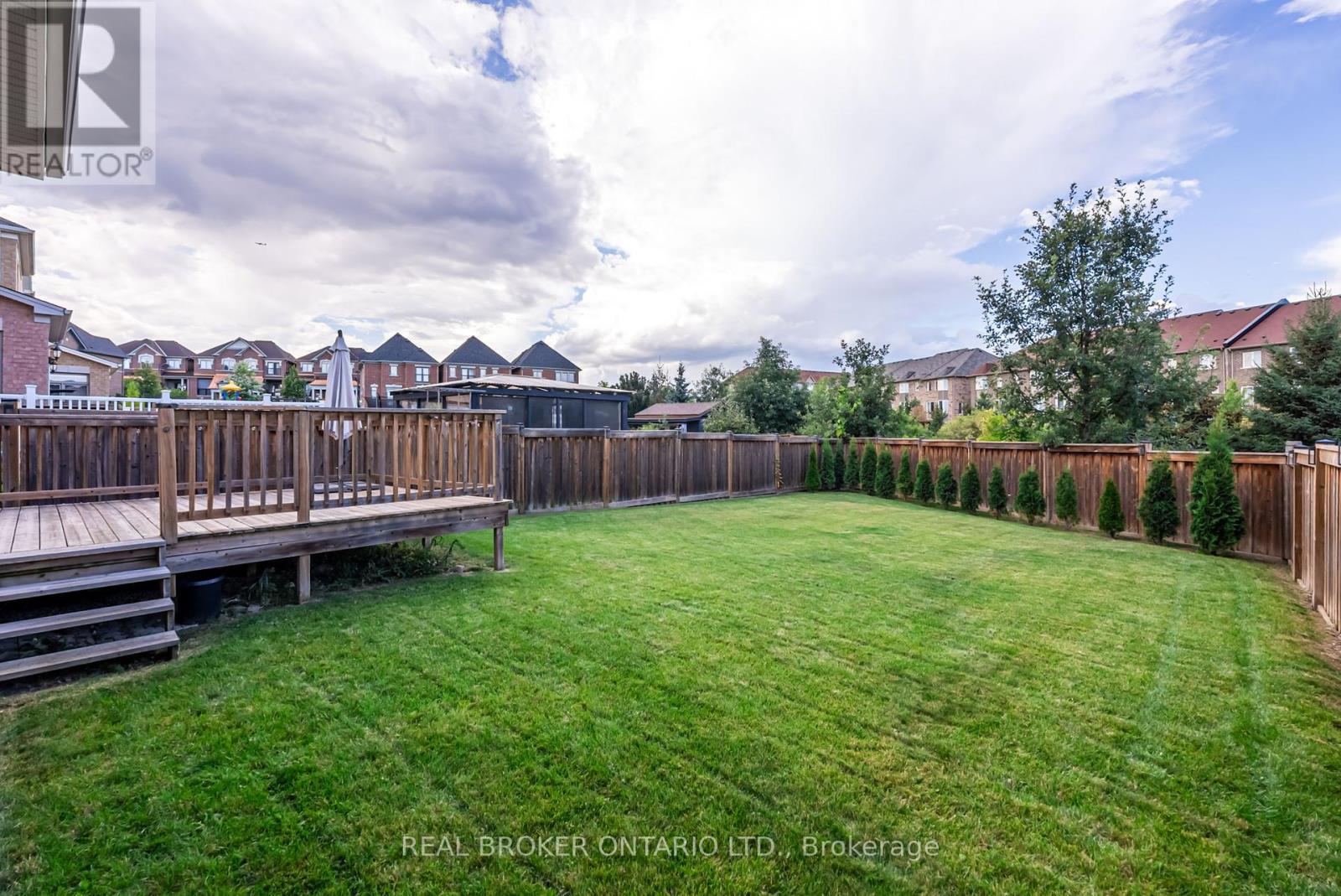 Photo 47 of 4 Mugford Crescent E, Brampton ON