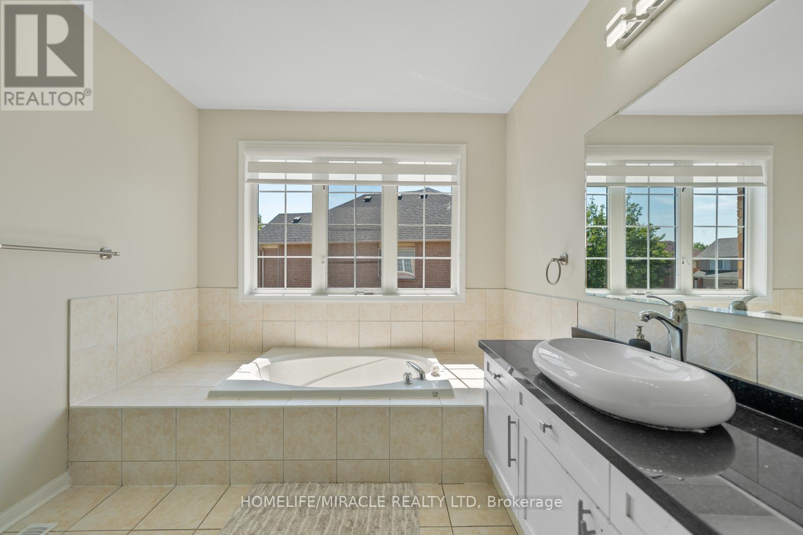 Photo 38 of 1 Vision Way, Brampton ON