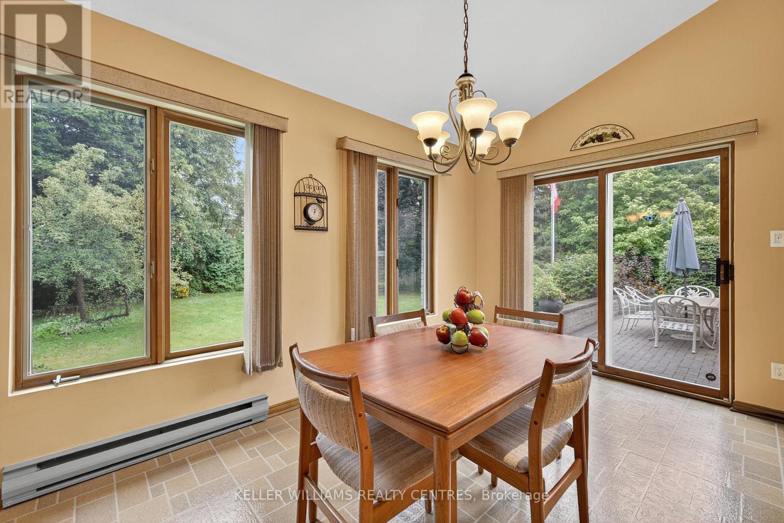 Photo 19 of 57 Hillside Drive, Brampton ON