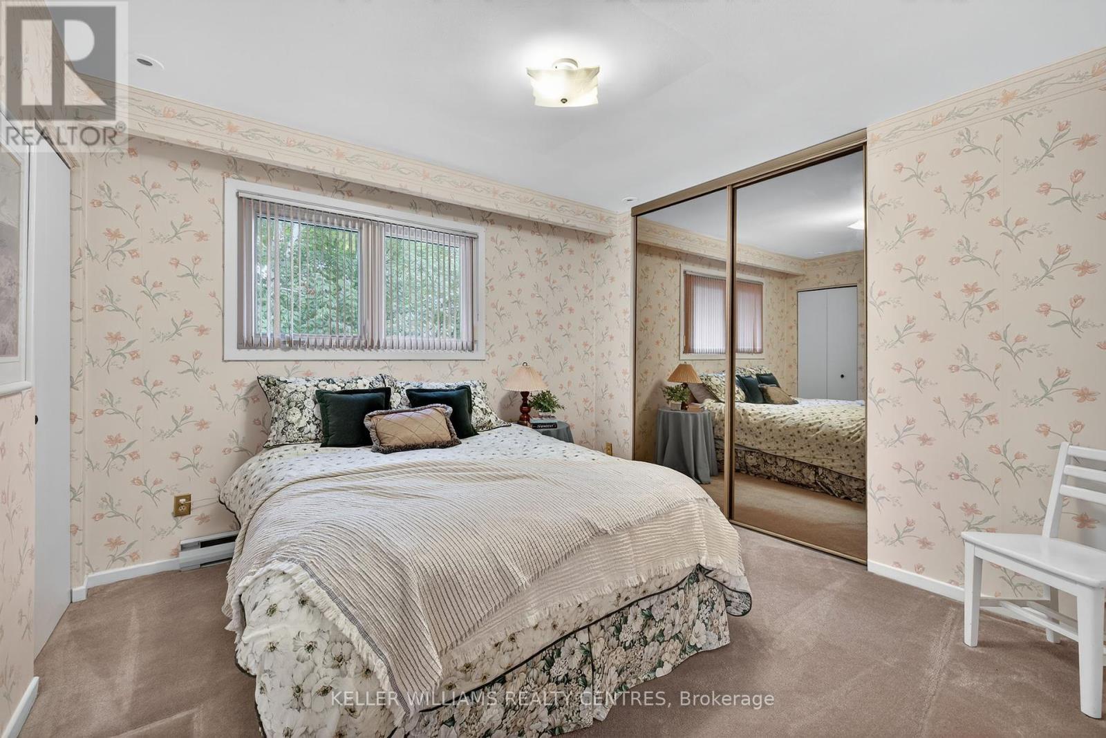 Photo 24 of 57 Hillside Drive, Brampton ON