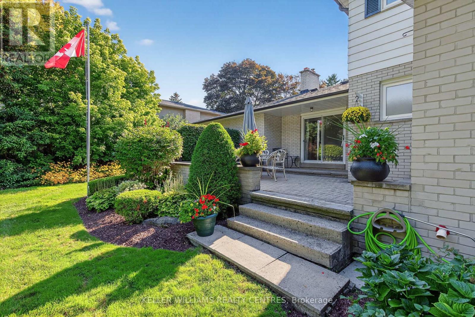 Photo 45 of 57 Hillside Drive, Brampton ON