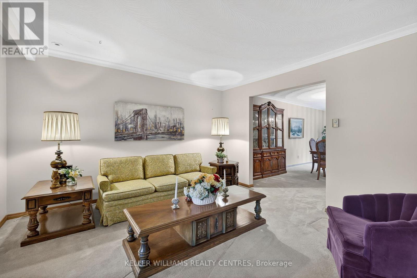 Photo 6 of 57 Hillside Drive, Brampton ON