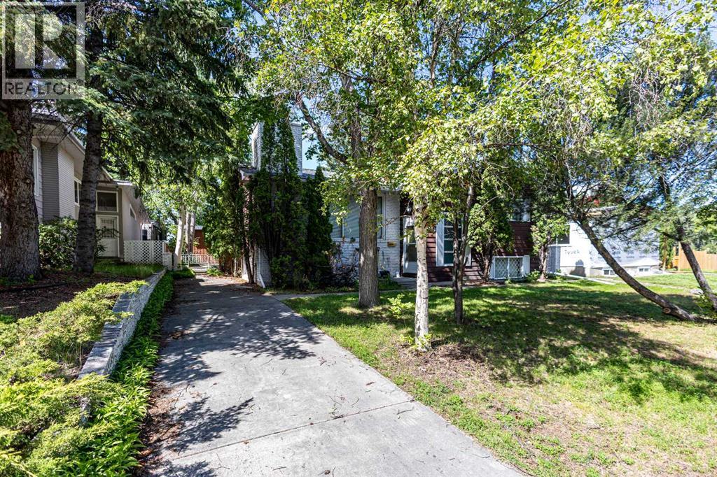 Photo 28 of 3151 Upper Place Nw, Calgary AB