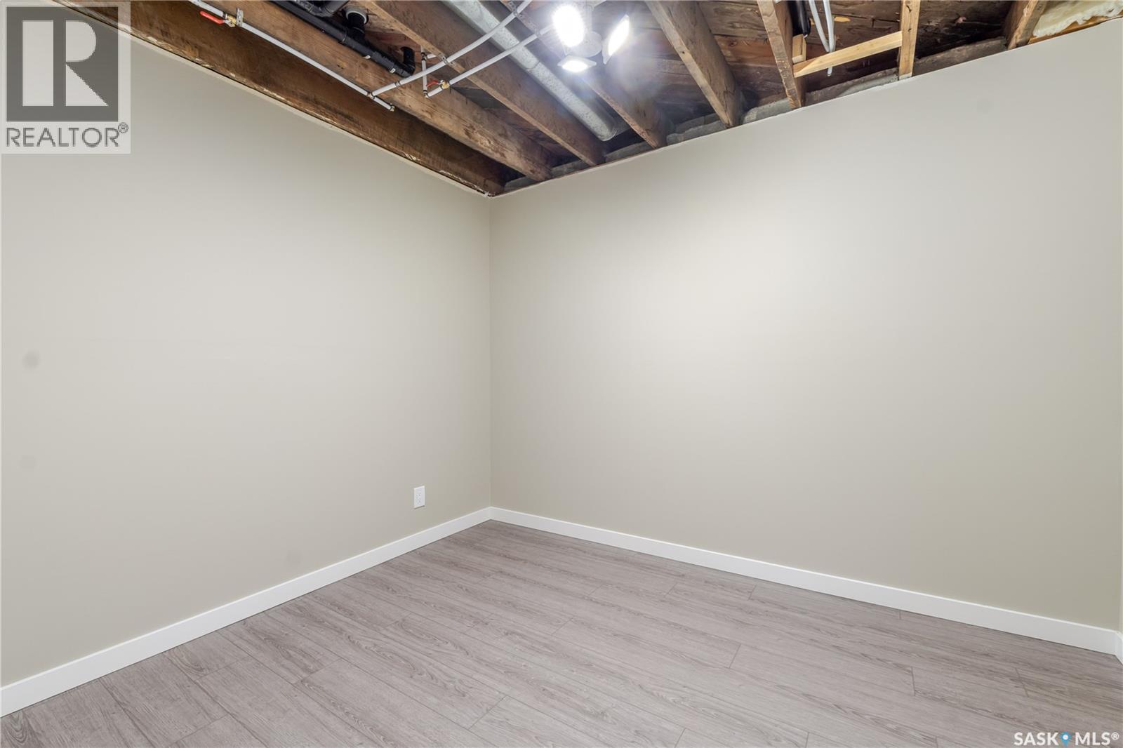 777 Hochelaga STREET E - 27