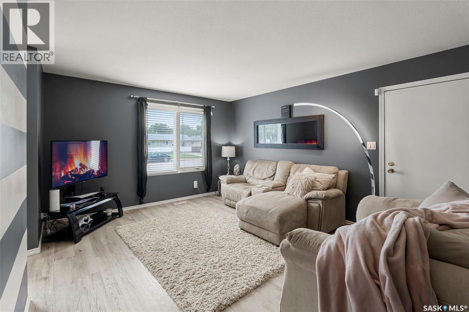 Photo 7 of 233 Boychuk Drive, Saskatoon SK